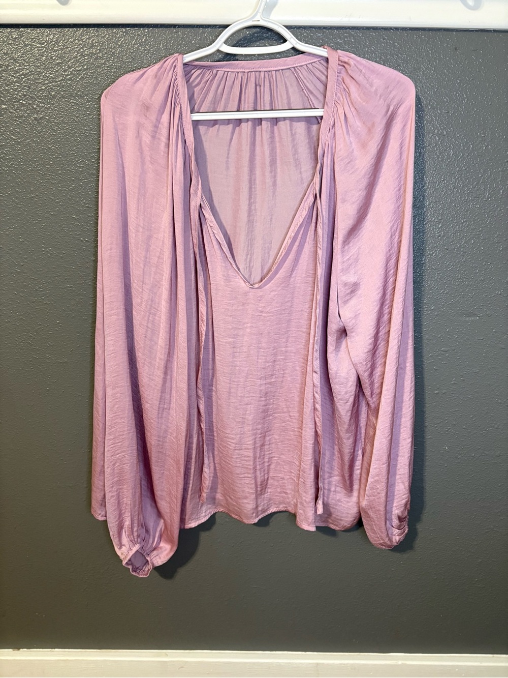 Light Pink Long Sleeve Blouse size XL (SKU 259)